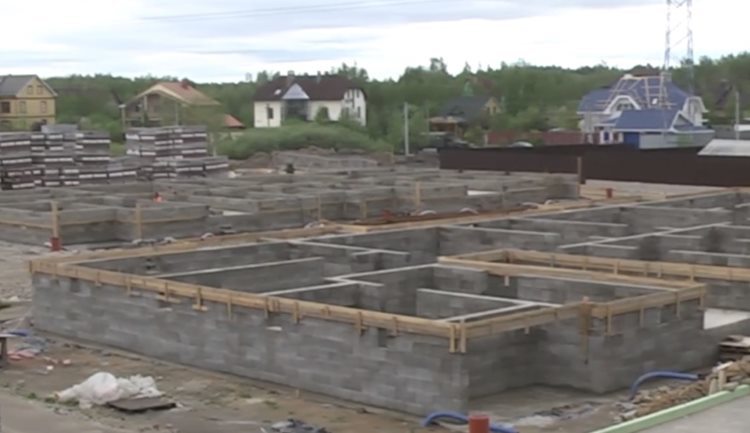 Строительство дома с применением тяжелого бетона